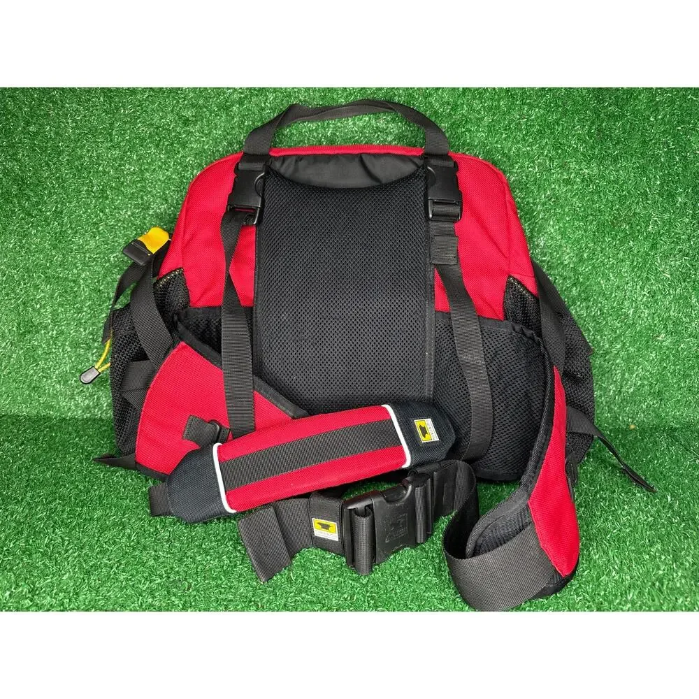 Mountainsmith Day Lumbar Pack With YKK Black and Red Adjustable Straps